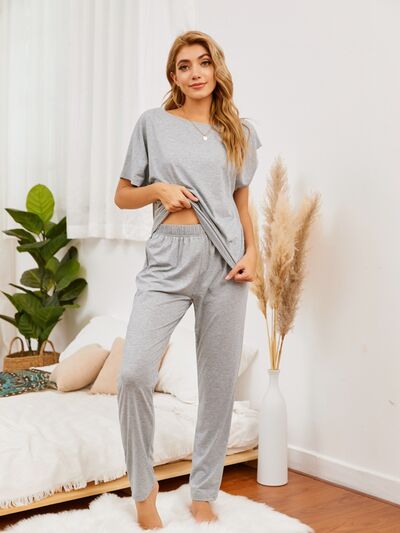 Breathe Easy, Sleep Deep: The Essential Cotton Lounge Set for Everyday Wellness